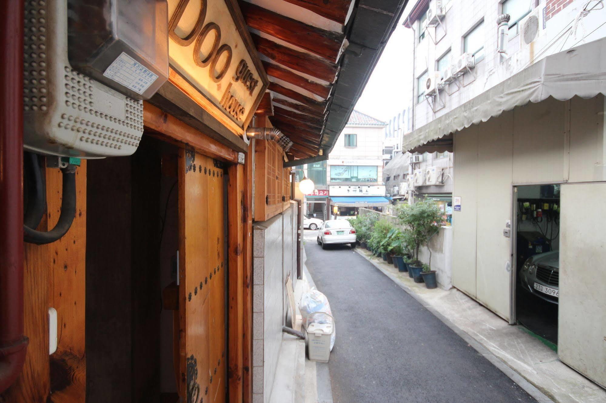 Doo Hanok Guesthouse Сеул Екстер'єр фото