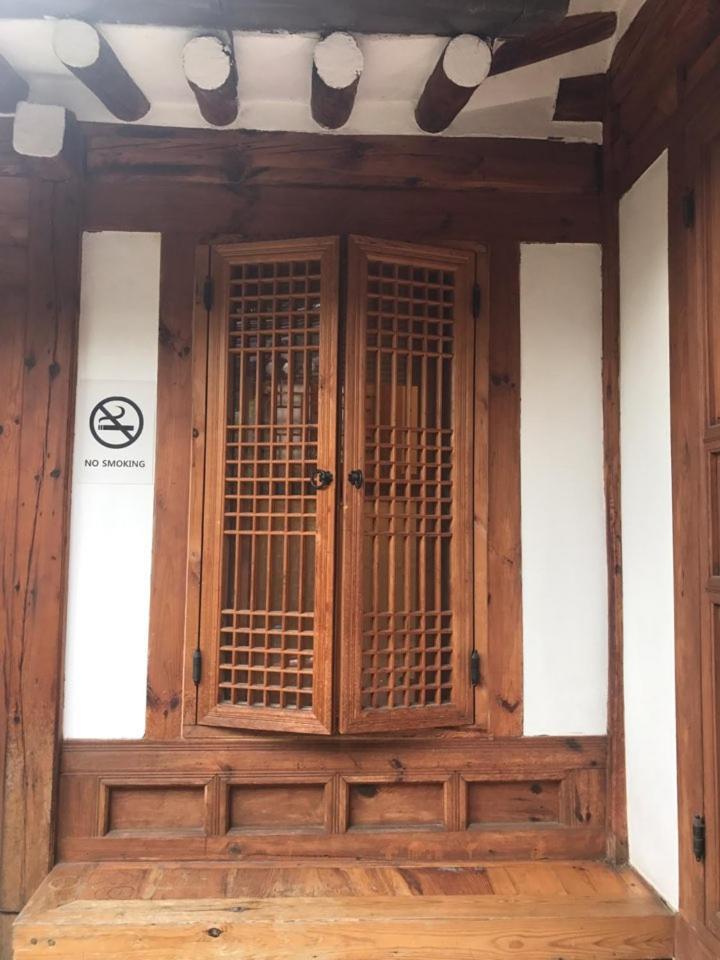 Doo Hanok Guesthouse Сеул Екстер'єр фото